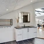 Ellenora - 1km From The Sea By Interhome Feriehus *