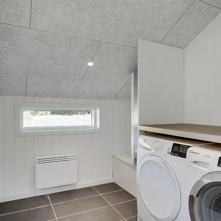 Ellenora - 1km From The Sea By Interhome Hébergement de vacances *