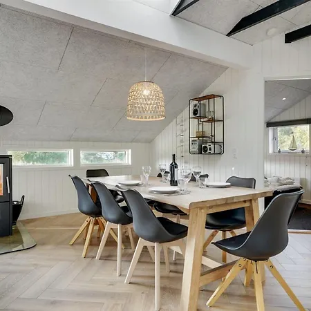 Ellenora - 1km From The Sea By Interhome *