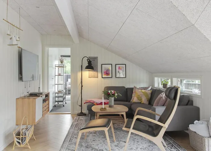 בית נופש Ellenora - 1km From The Sea By Interhome