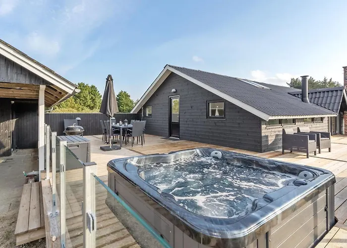 בית נופש Ellenora - 1km From The Sea By Interhome *